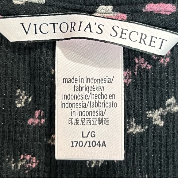 Victoria's Secret Long Sleeve V-Neck Love heart Sleep waffle knit Shirt Size L - Picture 7 of 7